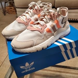 Adidas Women Athletic/Sneakers /Tennis Shoes
